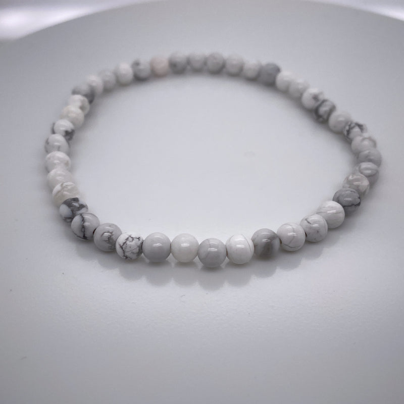 Howlite Stretch Bracelet 4mm